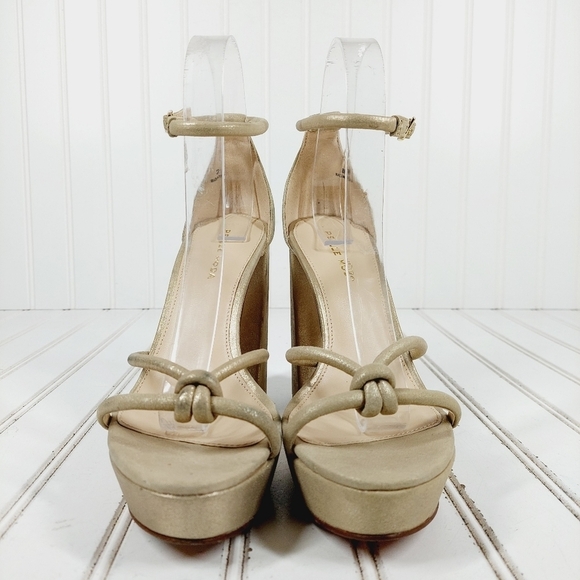 NEW Pelle Moda Gilian Platform Cream Buckle Ankle Strap High Sandal Heels K434 - Picture 3 of 15